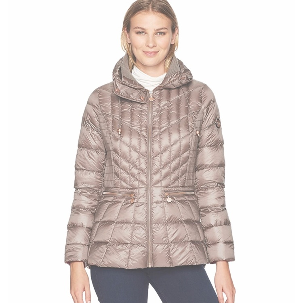 Brand new/never worn Bernardo puff jacket